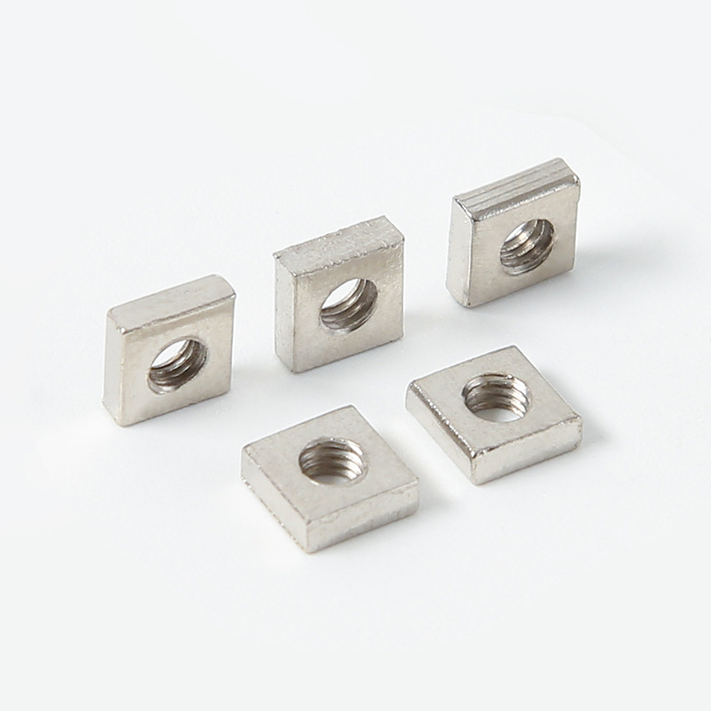 مربع ہیڈ نٹ